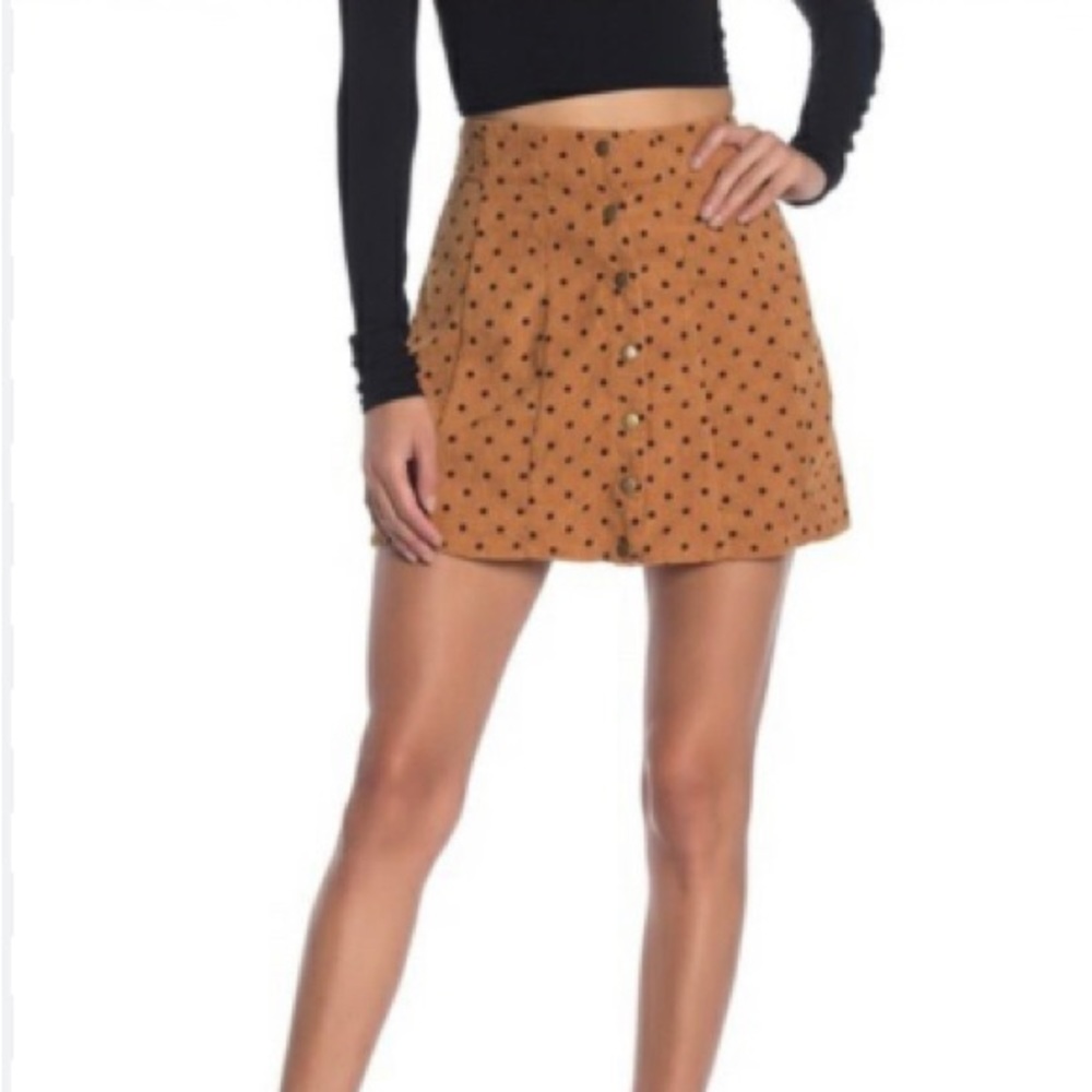 Cute polka dot mini skirt
